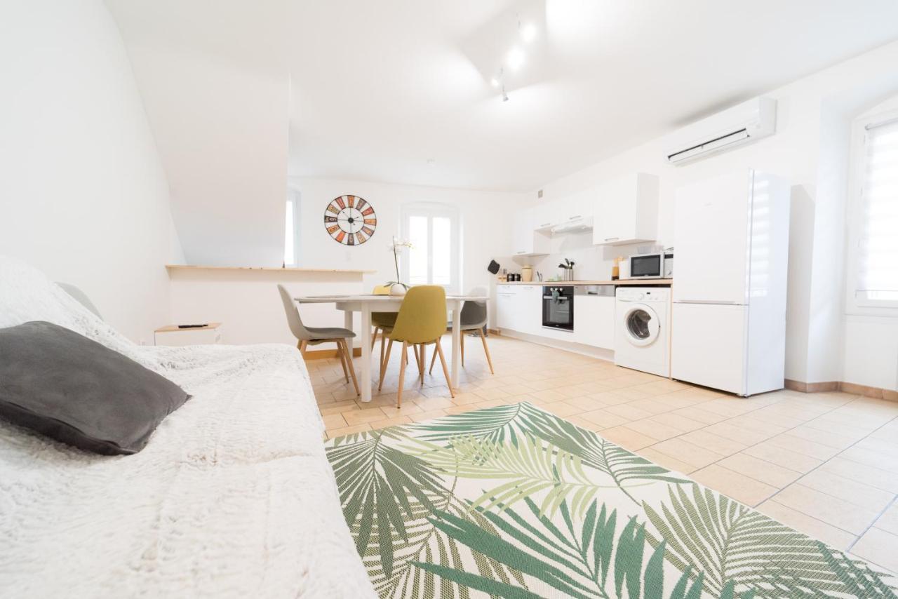 Ravissant Triplex Et Duplex Au Centre De Pont St Esprit Lägenhet Exteriör bild
