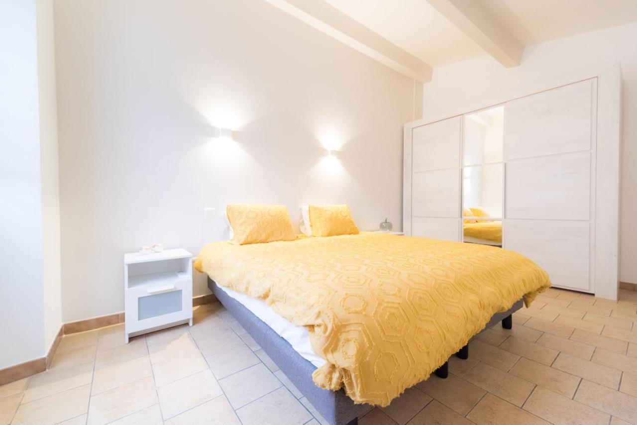 Ravissant Triplex Et Duplex Au Centre De Pont St Esprit Lägenhet Exteriör bild