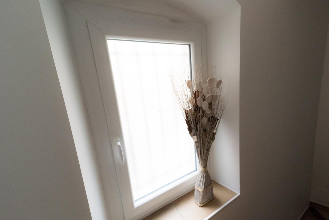 Ravissant Triplex Et Duplex Au Centre De Pont St Esprit Lägenhet Exteriör bild